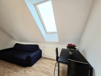 Prodej bytu 2+kk v osobním vlastnictví 45 m², Jesenice