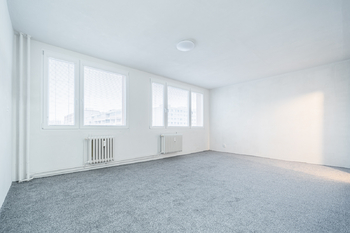 Prodej bytu 1+kk v osobním vlastnictví 34 m², Kladno