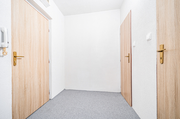 Prodej bytu 1+kk v osobním vlastnictví 34 m², Kladno