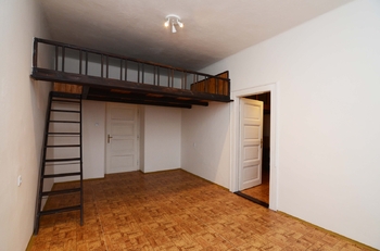 Pronájem bytu 2+1 v osobním vlastnictví 56 m², Praha 8 - Libeň