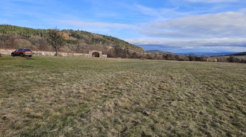 Prodej pozemku 1556 m², Valeč