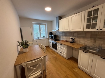 Prodej bytu 3+1 v osobním vlastnictví 82 m², Bánov