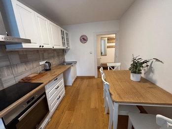 Prodej bytu 3+1 v osobním vlastnictví 82 m², Bánov