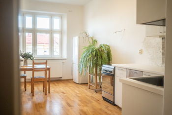 Prodej bytu 3+1 v osobním vlastnictví 99 m², Praha 5 - Smíchov