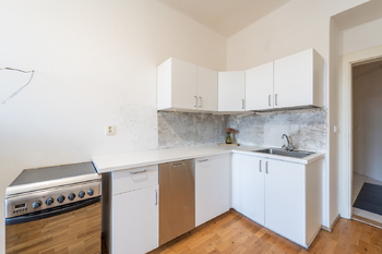 Prodej bytu 3+1 v osobním vlastnictví 99 m², Praha 5 - Smíchov