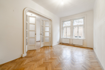 Prodej bytu 3+kk v osobním vlastnictví 75 m², Praha 5 - Smíchov