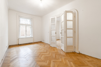 Prodej bytu 3+kk v osobním vlastnictví 75 m², Praha 5 - Smíchov