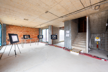 Společenský prostor - Prodej domu 510 m², Praha 5 - Velká Chuchle