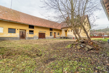Prodej zemědělského objektu 435 m², Vrchotovy Janovice