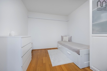 Prodej bytu 3+kk v osobním vlastnictví 80 m², Praha 5 - Zličín