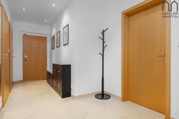 Prodej bytu 3+kk v osobním vlastnictví 80 m², Praha 5 - Zličín