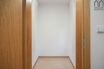 Prodej bytu 3+kk v osobním vlastnictví 80 m², Praha 5 - Zličín