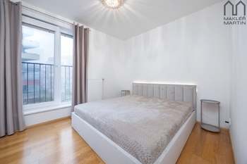 Prodej bytu 3+kk v osobním vlastnictví 80 m², Praha 5 - Zličín