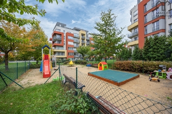 Prodej bytu 3+kk v osobním vlastnictví 80 m², Praha 5 - Zličín