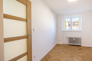Ložnice - Pronájem bytu 3+1 v osobním vlastnictví 55 m², Praha 6 - Dejvice