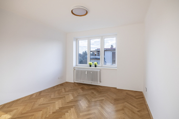 Obývací pokoj - Pronájem bytu 3+1 v osobním vlastnictví 55 m², Praha 6 - Dejvice