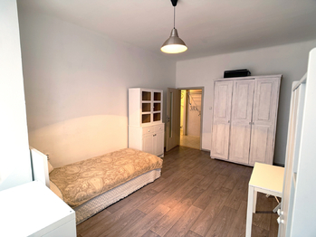 Prodej bytu 1+1 v osobním vlastnictví 55 m², Praha 7 - Holešovice