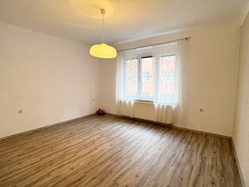 Prodej bytu 1+1 v osobním vlastnictví 55 m², Praha 7 - Holešovice