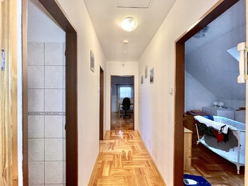 Prodej domu 290 m², Radostná pod Kozákovem