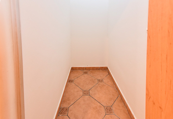 Prodej bytu 1+1 v osobním vlastnictví 43 m², Praha 10 - Strašnice