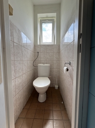 Pronájem výrobních prostor 2322 m², Věžky