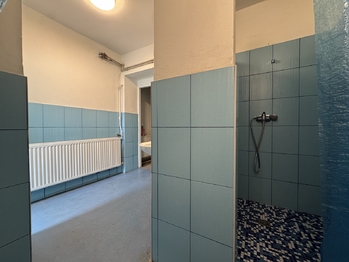 Pronájem výrobních prostor 2322 m², Věžky