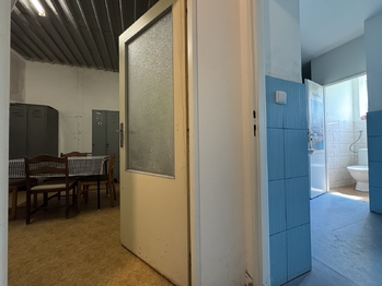 Pronájem výrobních prostor 2322 m², Věžky