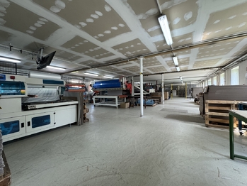 Pronájem výrobních prostor 2322 m², Věžky