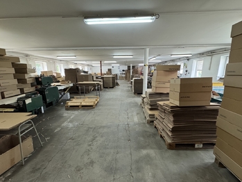 Pronájem výrobních prostor 2322 m², Věžky