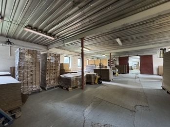Pronájem výrobních prostor 2322 m², Věžky