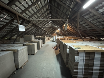 Pronájem výrobních prostor 2322 m², Věžky