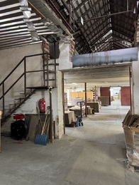 Pronájem výrobních prostor 2322 m², Věžky