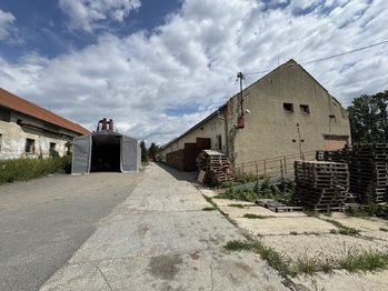 Pronájem výrobních prostor 2322 m², Věžky