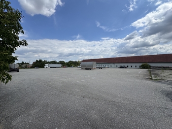 Pronájem výrobních prostor 2322 m², Věžky