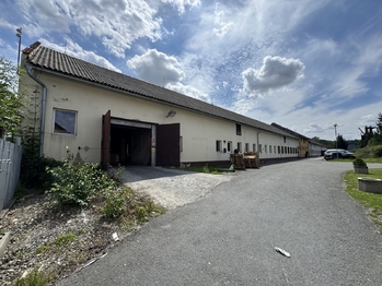 Pronájem výrobních prostor 2322 m², Věžky