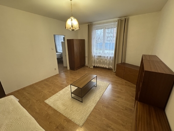 obývací pokoj - Pronájem bytu 1+1 v osobním vlastnictví 36 m², Kladno