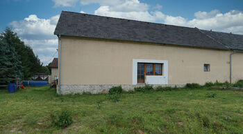 Čp. 1 - pohled od západu - Prodej zemědělského objektu 251 m², Staré Sedlo