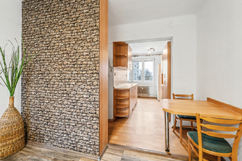 Pronájem bytu 2+1 v družstevním vlastnictví 60 m², Český Brod