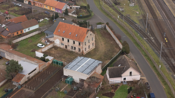 pohled z dronu foto 3 - Prodej domu 1313 m², Vranovice