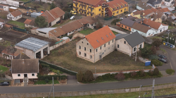 pohled z dronu foto 4 - Prodej domu 1313 m², Vranovice