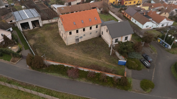 pohled z dronu foto 7 - Prodej domu 1313 m², Vranovice