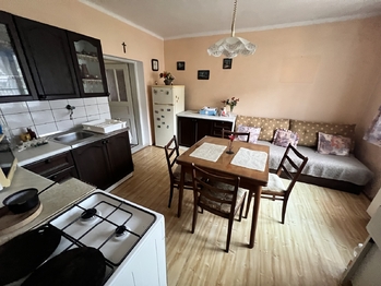 Prodej domu 120 m², Strání