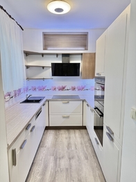 Kuchyňský kout - Pronájem bytu 2+kk v osobním vlastnictví 62 m², Benešov
