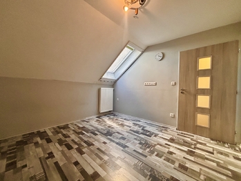 Ložnice - Prodej domu 259 m², Opatovice