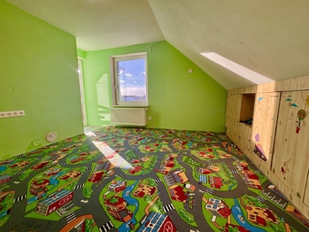Dětský pokoj - Prodej domu 259 m², Opatovice
