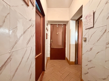 Chodba mezi pokoji - Prodej domu 259 m², Opatovice