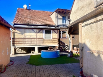 Dvůr - Prodej domu 259 m², Opatovice