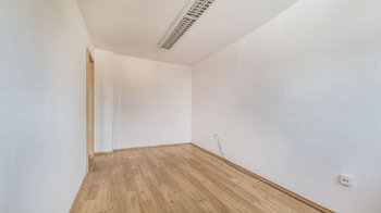 Pronájem kancelářských prostor 32 m², Valašské Meziříčí