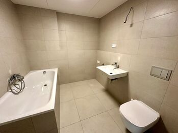 Pronájem bytu 1+kk v osobním vlastnictví 39 m², Praha 4 - Hodkovičky