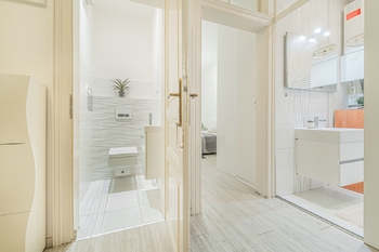 Prodej bytu 2+kk v osobním vlastnictví 61 m², Praha 2 - Nové Město